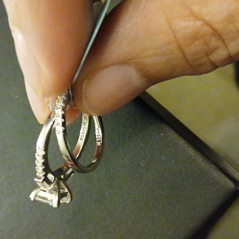925 Moissanite Rings - Picture 6 of 7